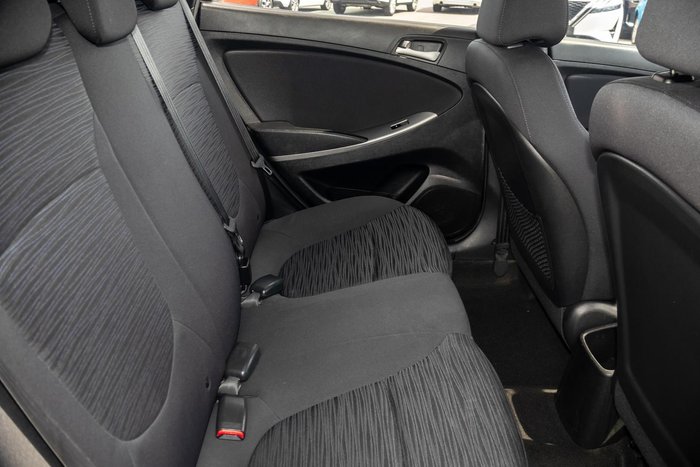 2015 Hyundai Accent Active
