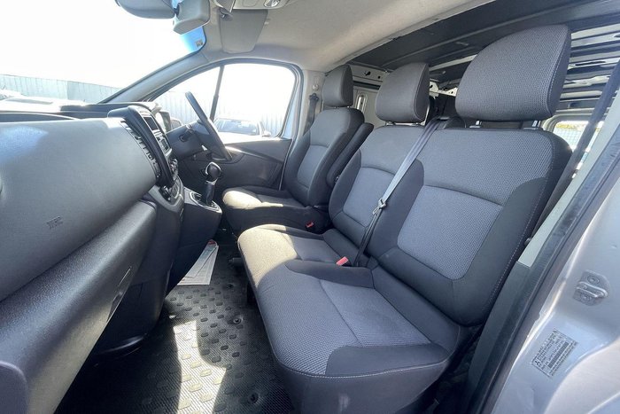 2020 Mitsubishi Express GLX