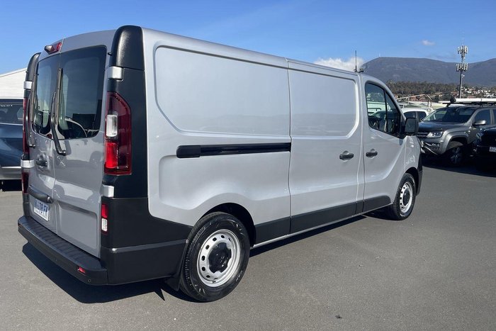 2020 Mitsubishi Express GLX