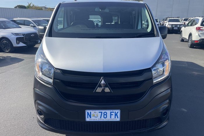 2020 Mitsubishi Express GLX