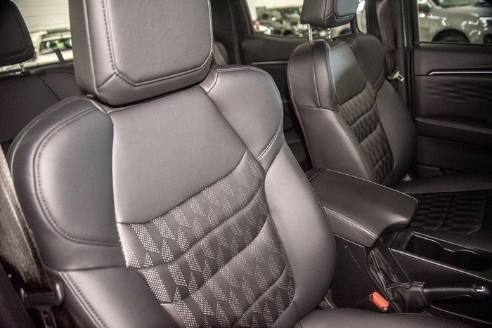 2025 Isuzu D-MAX LS-U+
