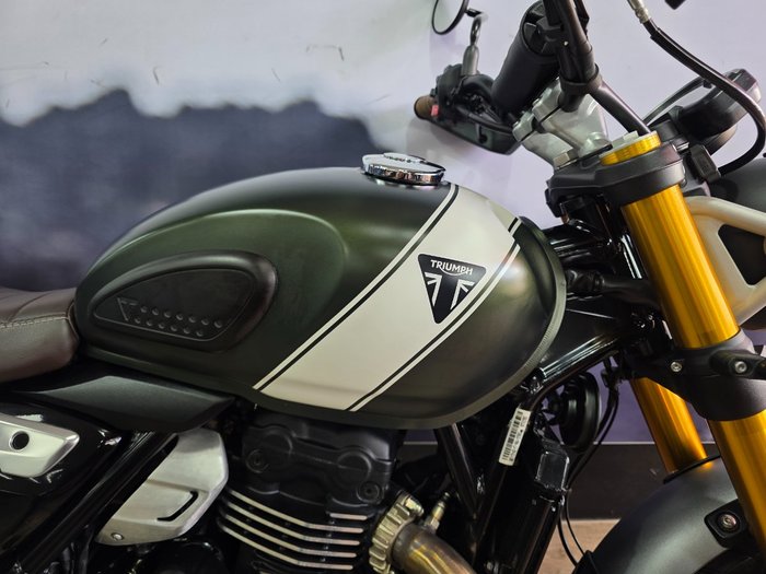 2024 Triumph SCRAMBLER 400 X GREEN