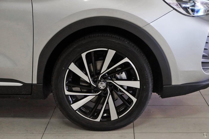 2026 MG ZS Essence Hybrid+ ZS32 MY26 Sloane Silver