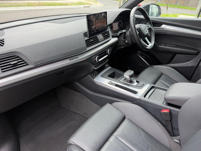 2025 Audi Q5 40 TDI Sport