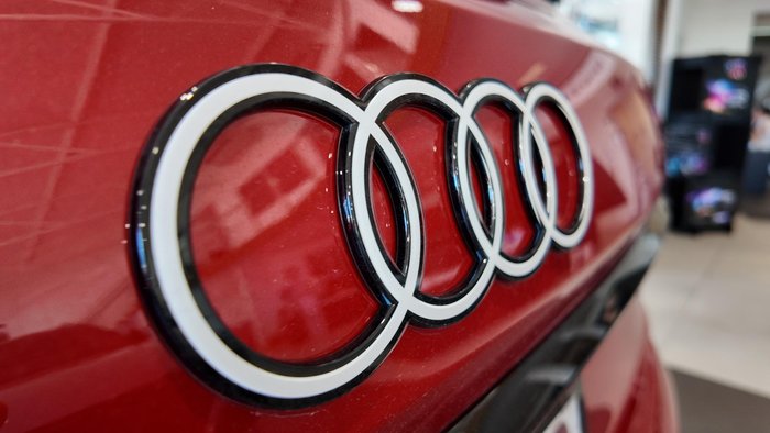 2025 Audi Q7 50 TDI S line
