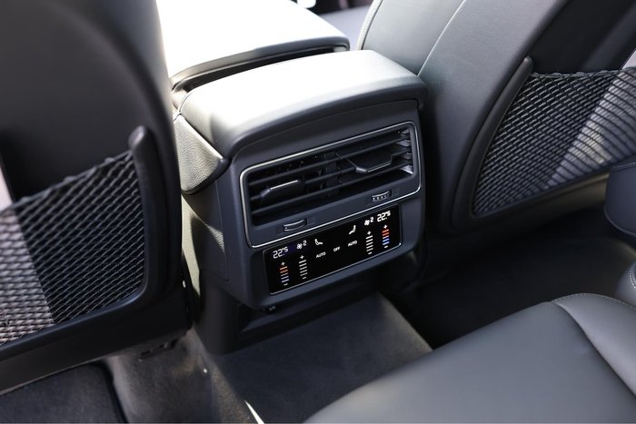 2025 Audi Q7 50 TDI S line