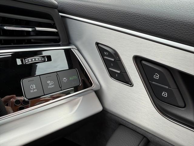 2025 Audi Q7 50 TDI S line