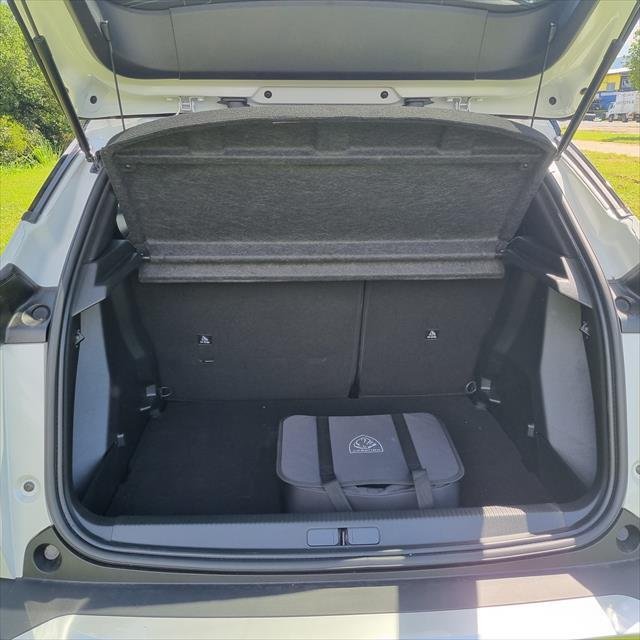 2023 Peugeot e-2008 GT