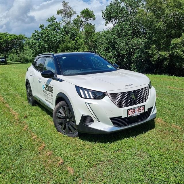 2023 Peugeot e-2008 GT