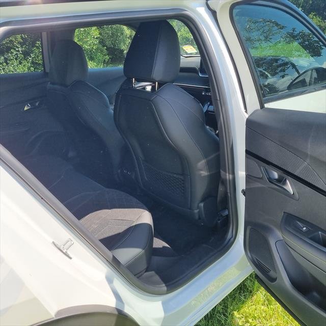 2023 Peugeot e-2008 GT