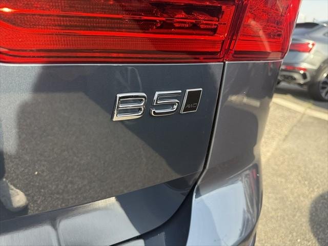 2024 Volvo XC60 Plus B5