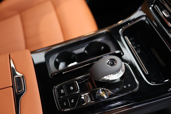 2025 GAC M8 PHEV Luxury