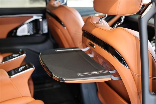 2025 GAC M8 PHEV Luxury