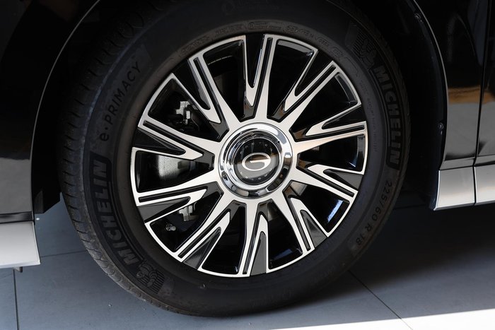 2025 GAC M8 PHEV Luxury