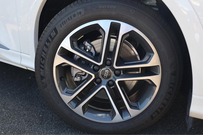 2025 Audi Q5 TFSI 150kW
