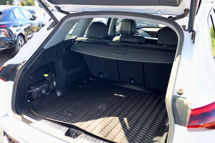 2025 Audi Q5 TFSI 150kW