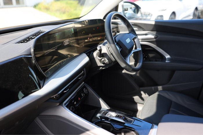 2025 Audi Q5 TFSI 150kW