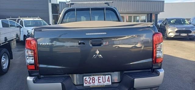 2022 Mitsubishi Triton GLX