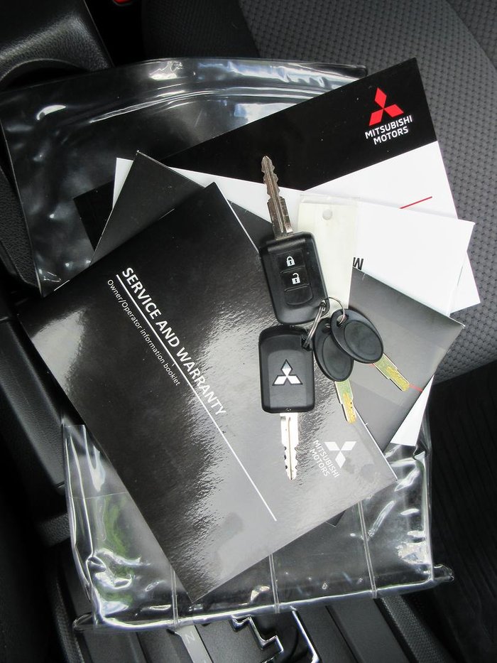 2023 Mitsubishi Triton GLX