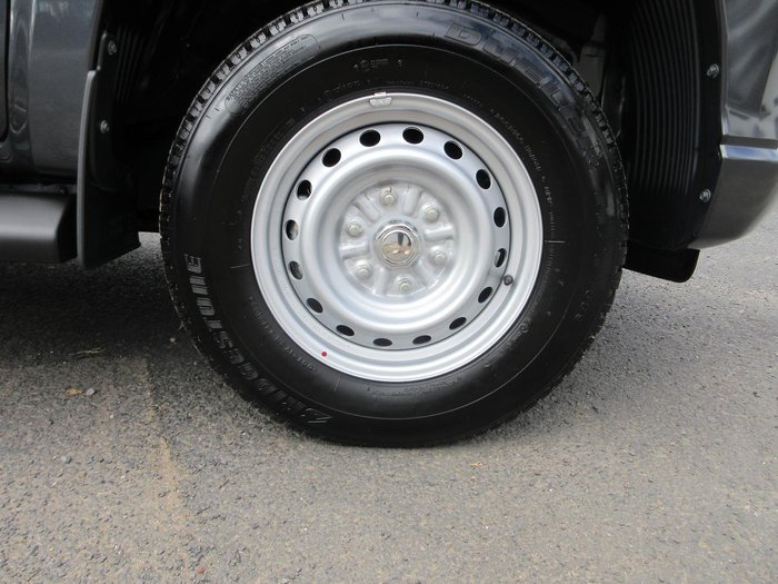 2023 Mitsubishi Triton GLX