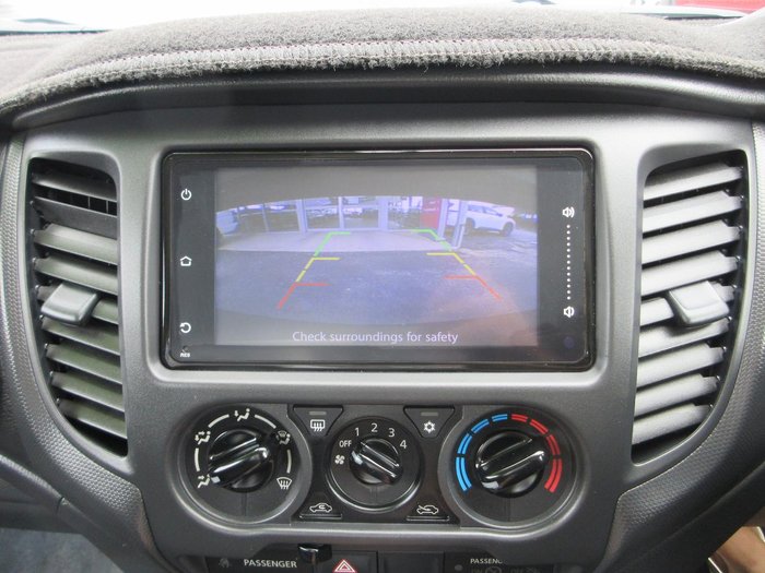 2023 Mitsubishi Triton GLX