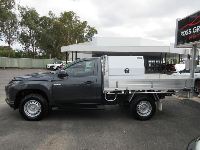 2023 Mitsubishi Triton GLX