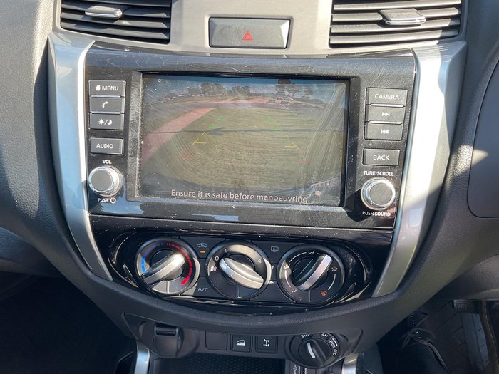 2024 Nissan Navara SL