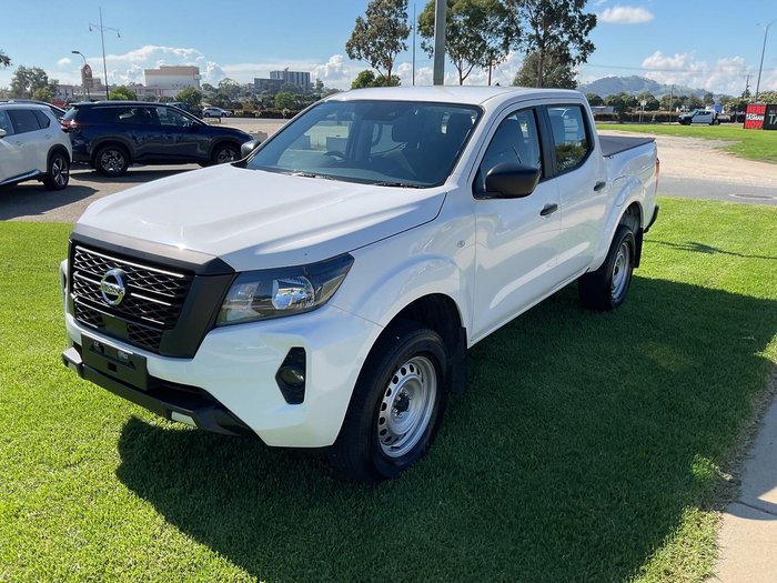 2024 Nissan Navara SL
