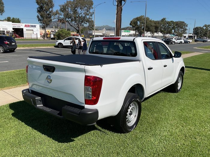 2024 Nissan Navara SL