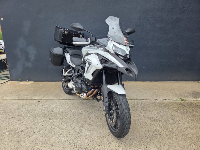 2022 BENELLI TRK 502 (ABS) WHITE