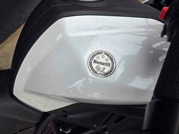 2022 BENELLI TRK 502 (ABS) WHITE