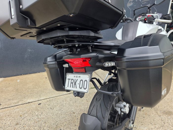 2022 BENELLI TRK 502 (ABS) WHITE