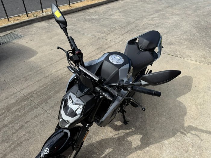 2025 CFMOTO 300 NK ABS NEBULA BLACK