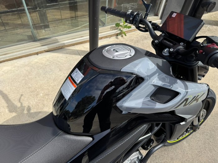 2025 CFMOTO 300 NK ABS NEBULA BLACK