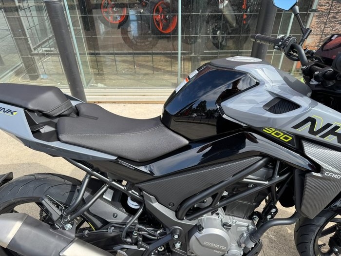 2025 CFMOTO 300 NK ABS NEBULA BLACK