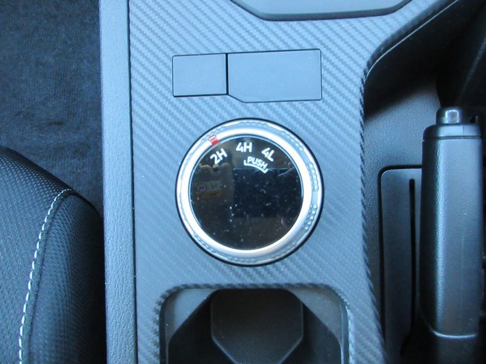 2026 Nissan Navara ST