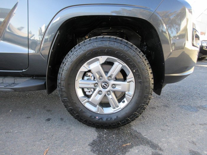 2026 Nissan Navara ST