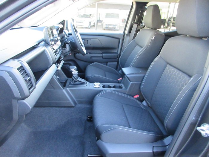 2026 Nissan Navara ST