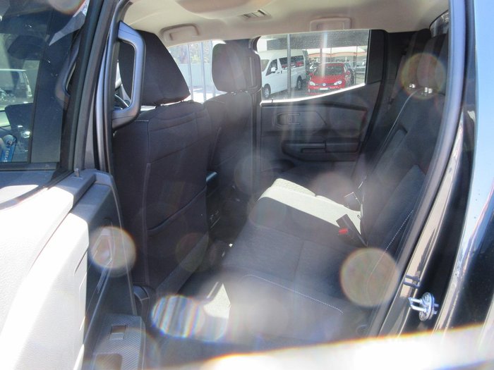 2026 Nissan Navara ST