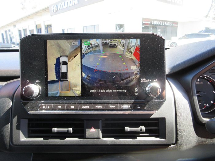 2026 Nissan Navara ST