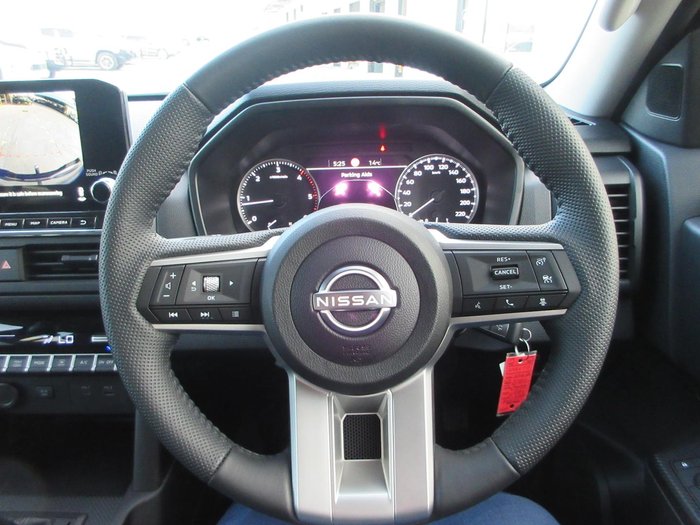 2026 Nissan Navara ST