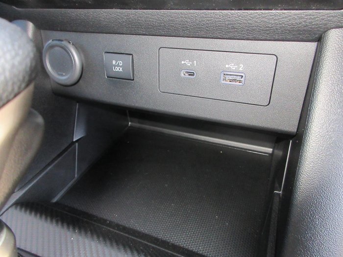 2026 Nissan Navara ST