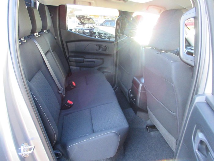 2026 Nissan Navara ST