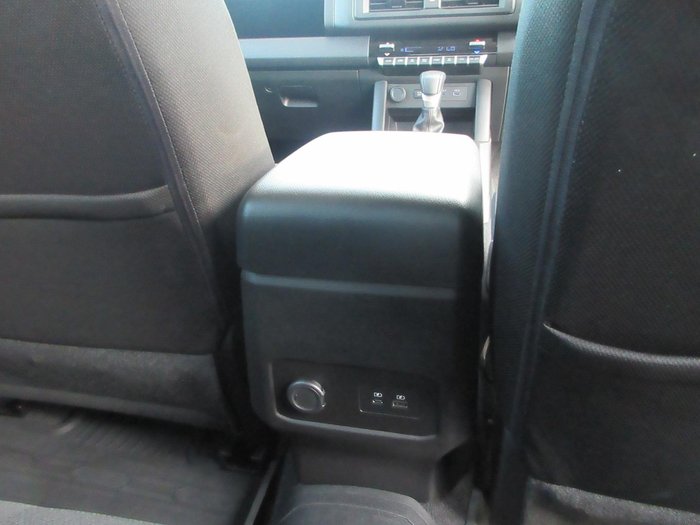2026 Nissan Navara ST