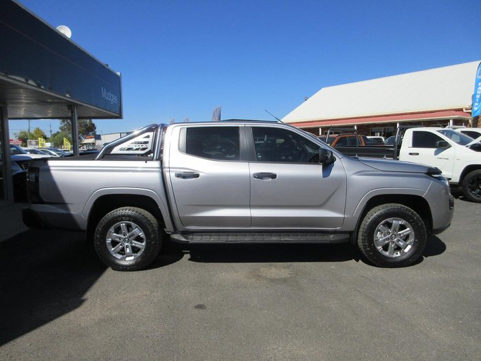 2026 Nissan Navara ST