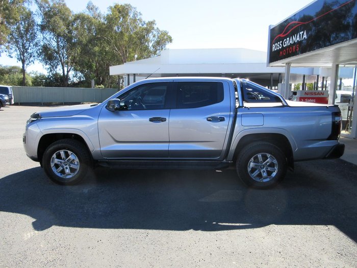 2026 Nissan Navara ST