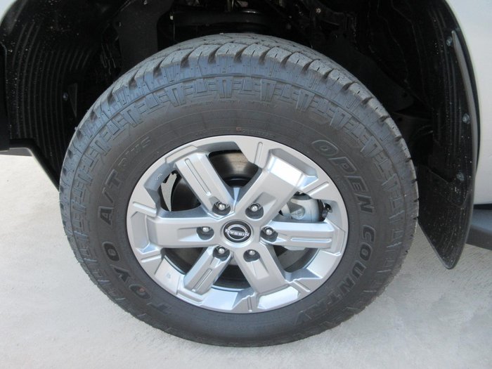 2026 Nissan Navara ST