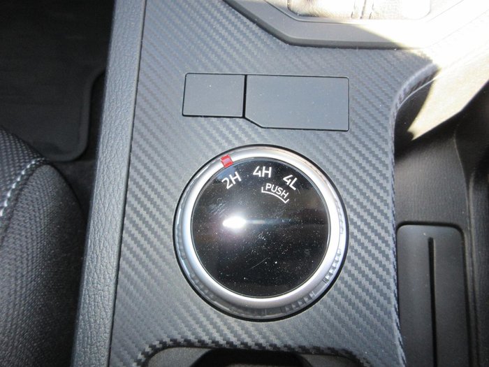 2026 Nissan Navara ST