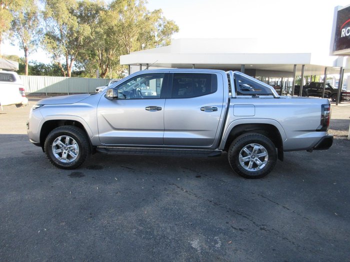 2026 Nissan Navara ST