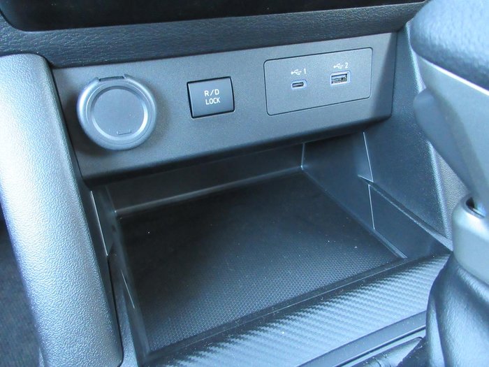 2026 Nissan Navara ST